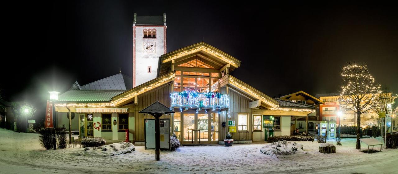 Hotel Wasserfall Fusch an der Grossglocknerstrasse Bagian luar foto