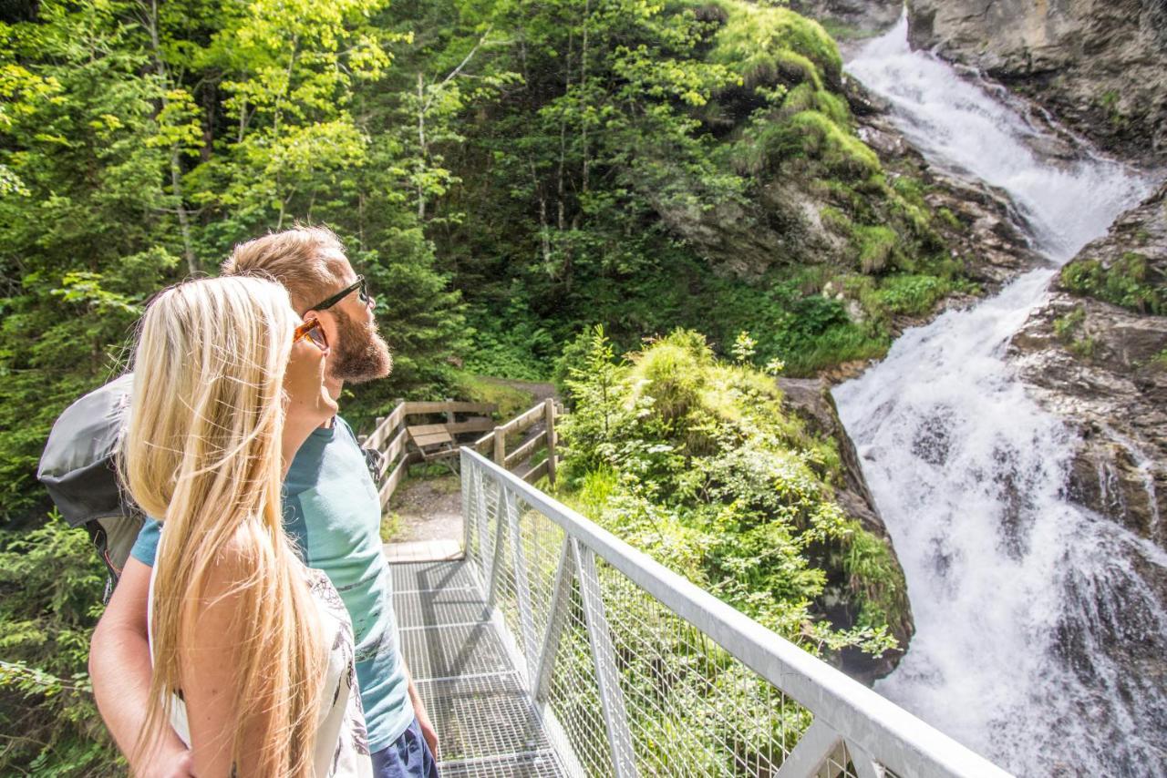 Hotel Wasserfall Fusch an der Grossglocknerstrasse Bagian luar foto